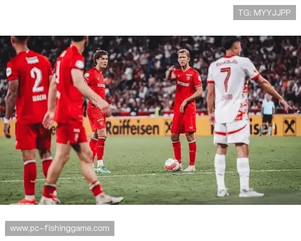 荷甲焦点战将上演 特温特激战阿贾克斯 欧战资格悬念升级 荷甲焦点战将上演 特温特激战阿贾克斯 欧战资格悬念升级